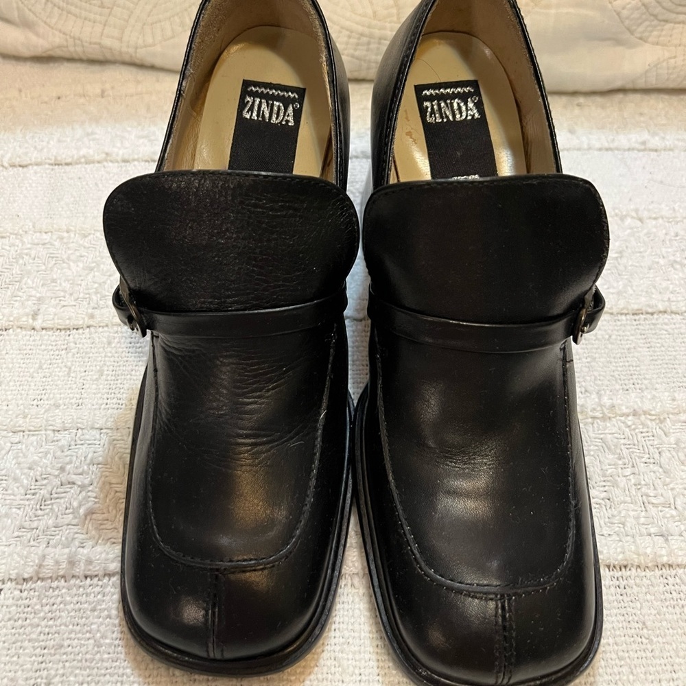 Vintage Black Leather Women's Heeled 90s Loafers Y2K